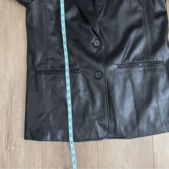 S O L D : Gap Vegan Leather Blazer Black Size Large Womens - Picture 11 of 13